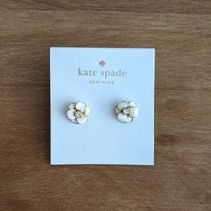 KATE SPADE | white flower earrings